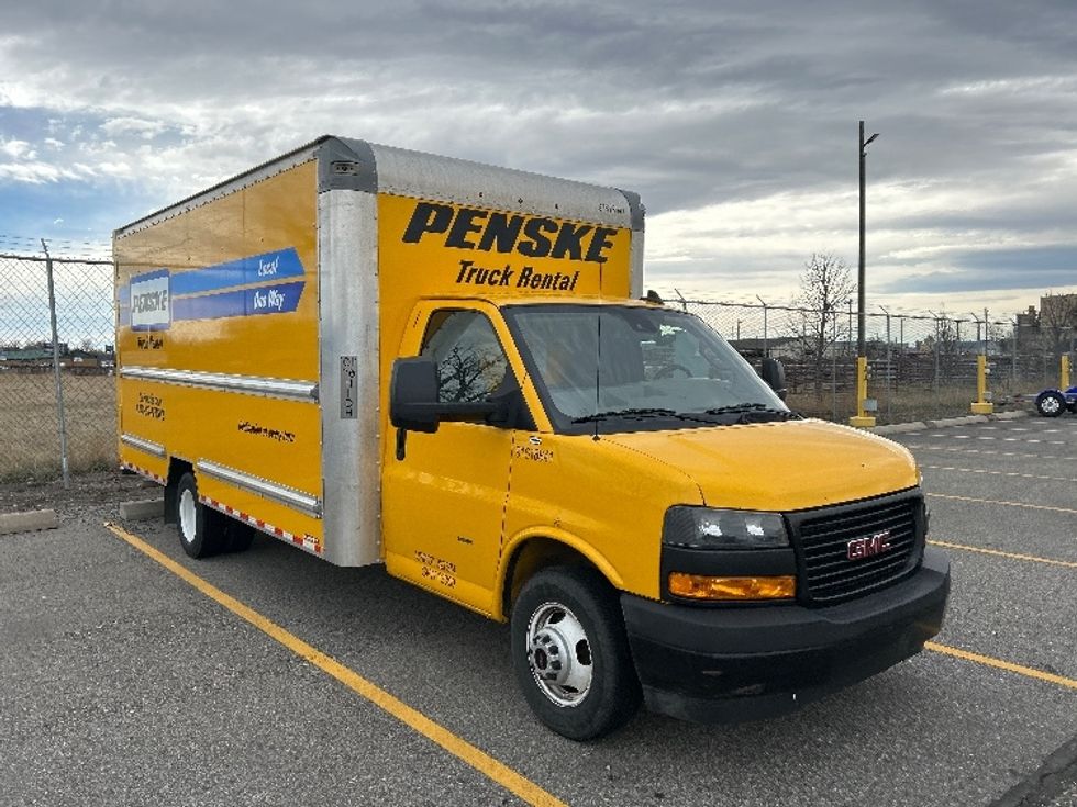 Light Duty Box Truck-Light and Medium Duty Trucks-GMC-2021-Savana G33903-Goodyear-AZ-84,981\n\t\tmiles-$ 30,500 - Image 1