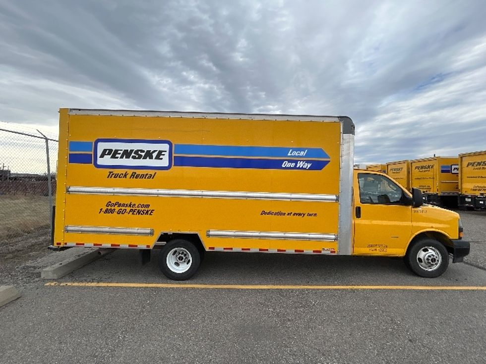 Light Duty Box Truck-Light and Medium Duty Trucks-GMC-2021-Savana G33903-Goodyear-AZ-84,981\n\t\tmiles-$ 30,500 - Image 14