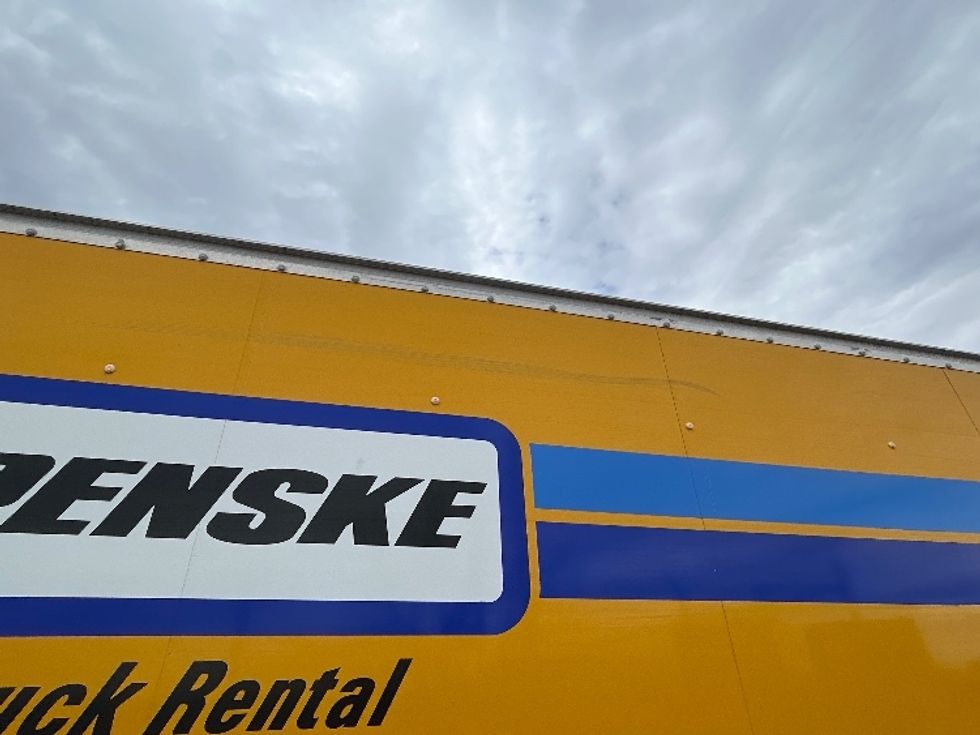 Light Duty Box Truck-Light and Medium Duty Trucks-GMC-2021-Savana G33903-Goodyear-AZ-84,981\n\t\tmiles-$ 30,500 - Image 25