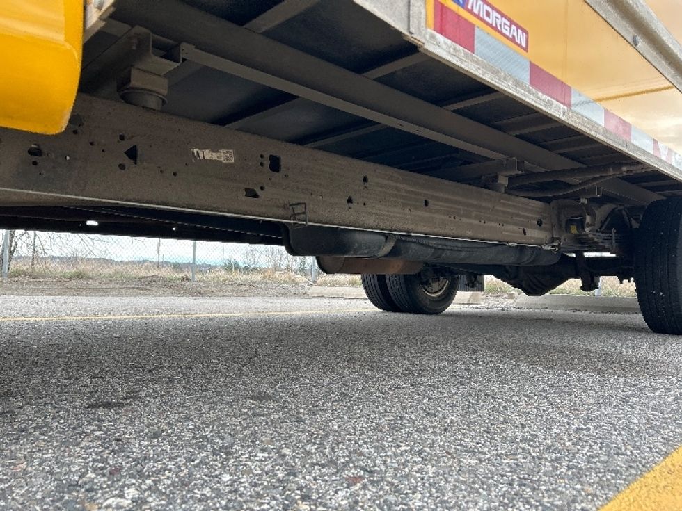 Light Duty Box Truck-Light and Medium Duty Trucks-GMC-2021-Savana G33903-Goodyear-AZ-84,981\n\t\tmiles-$ 30,500 - Image 5