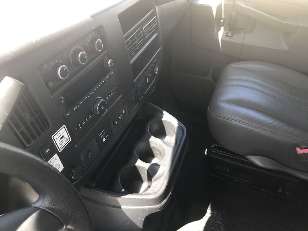 Light Duty Box Truck-Light and Medium Duty Trucks-GMC-2021-Savana G33903-Grand Junction-CO-106,412\n\t\tmiles-$ 31,250 - Image 18