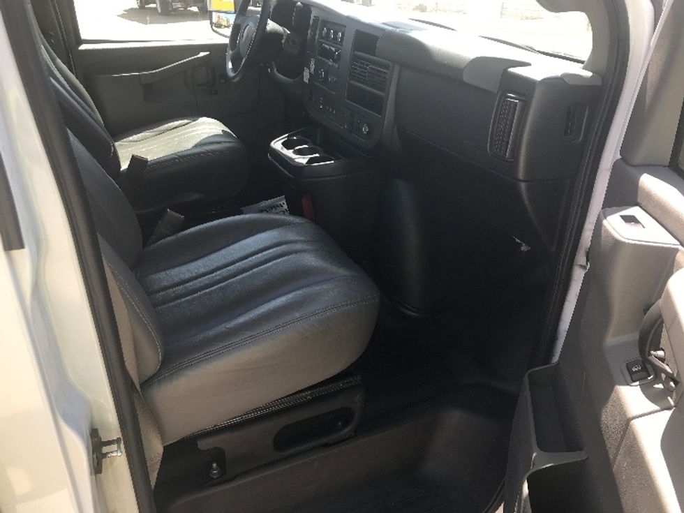 Light Duty Box Truck-Light and Medium Duty Trucks-GMC-2021-Savana G33903-Grand Junction-CO-106,412\n\t\tmiles-$ 31,250 - Image 20