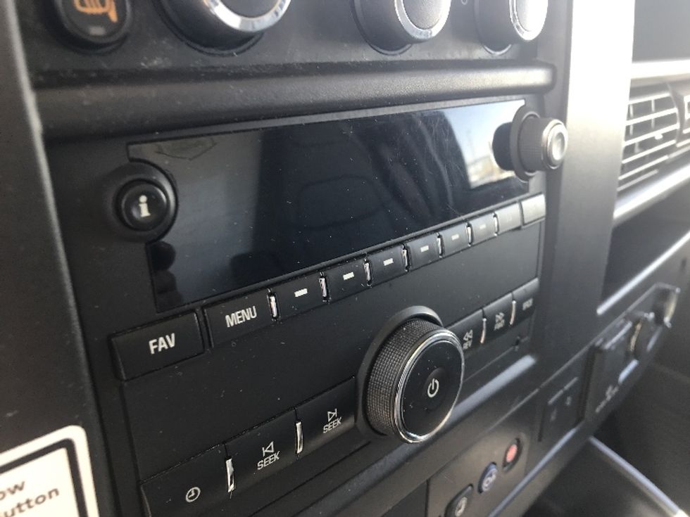 Light Duty Box Truck-Light and Medium Duty Trucks-GMC-2021-Savana G33903-Grand Junction-CO-106,412\n\t\tmiles-$ 31,250 - Image 25