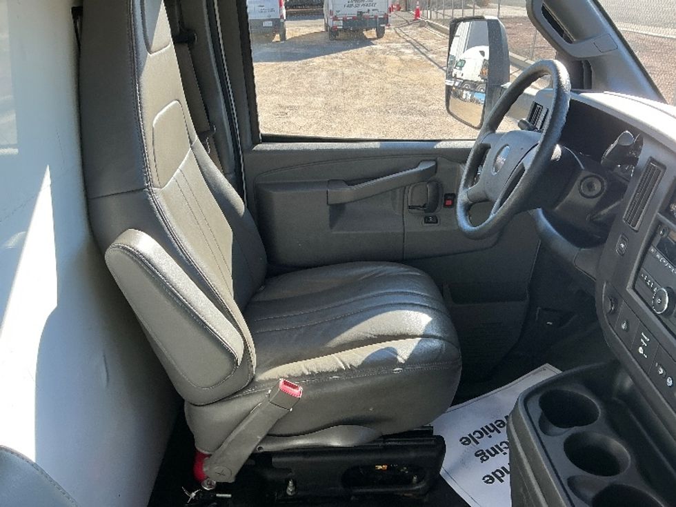 Light Duty Box Truck-Light and Medium Duty Trucks-GMC-2021-Savana G33903-Grand Junction-CO-107,773\n\t\tmiles-$ 30,000 - Image 20