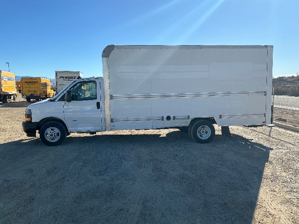 Light Duty Box Truck-Light and Medium Duty Trucks-GMC-2021-Savana G33903-Grand Junction-CO-107,773\n\t\tmiles-$ 30,000 - Image 4
