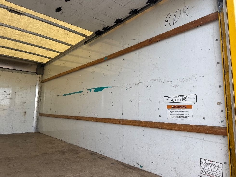 Light Duty Box Truck-Light and Medium Duty Trucks-GMC-2021-Savana G33903-Greeley-CO-102,393\n\t\tmiles-$ 27,500 - Image 11