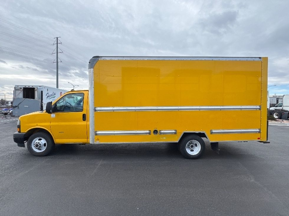Light Duty Box Truck-Light and Medium Duty Trucks-GMC-2021-Savana G33903-Greeley-CO-102,393\n\t\tmiles-$ 27,500 - Image 4