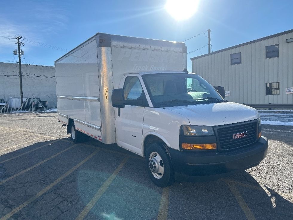 Light Duty Box Truck-Light and Medium Duty Trucks-GMC-2021-Savana G33903-Greeley-CO-103,104\n\t\tmiles-$ 30,750 - Image 1