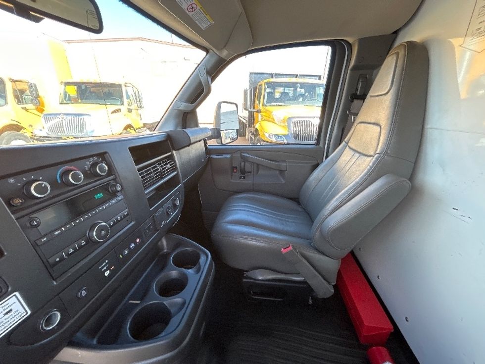 Light Duty Box Truck-Light and Medium Duty Trucks-GMC-2021-Savana G33903-Greeley-CO-103,104\n\t\tmiles-$ 30,750 - Image 17