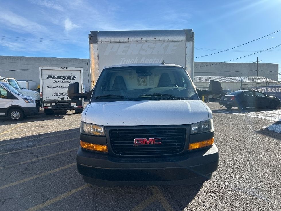 Light Duty Box Truck-Light and Medium Duty Trucks-GMC-2021-Savana G33903-Greeley-CO-103,104\n\t\tmiles-$ 30,750 - Image 2