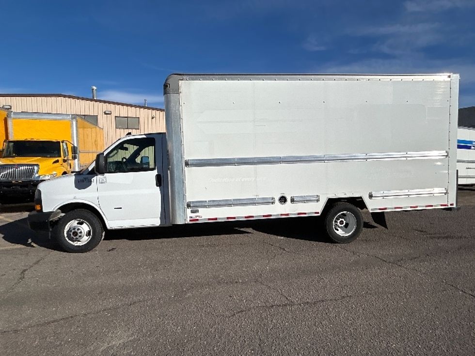 Light Duty Box Truck-Light and Medium Duty Trucks-GMC-2021-Savana G33903-Greeley-CO-103,104\n\t\tmiles-$ 30,750 - Image 4