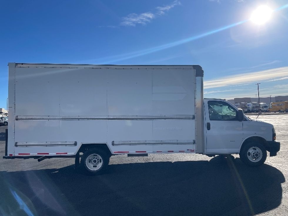 Light Duty Box Truck-Light and Medium Duty Trucks-GMC-2021-Savana G33903-Greeley-CO-109,248\n\t\tmiles-$ 30,000 - Image 15