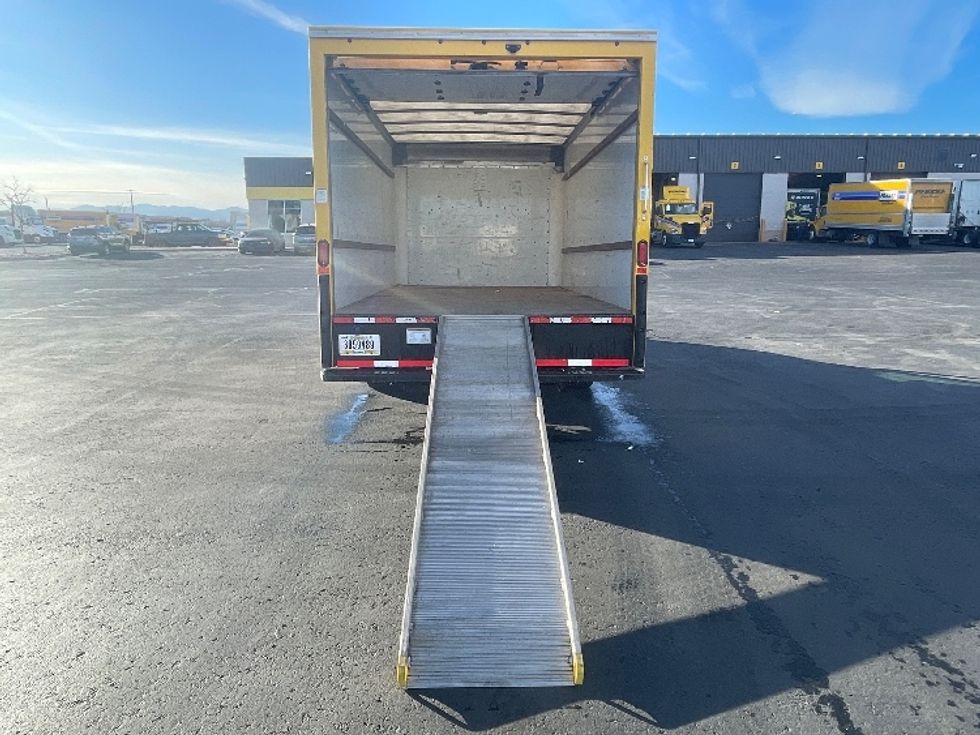 Light Duty Box Truck-Light and Medium Duty Trucks-GMC-2021-Savana G33903-Greeley-CO-111,674\n\t\tmiles-$ 26,500 - Image 9