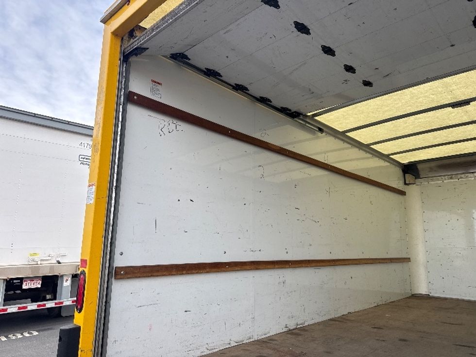 Light Duty Box Truck-Light and Medium Duty Trucks-GMC-2021-Savana G33903-Greeley-CO-111,971\n\t\tmiles-$ 26,500 - Image 10