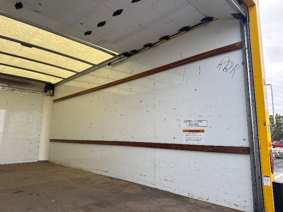 Light Duty Box Truck-Light and Medium Duty Trucks-GMC-2021-Savana G33903-Greeley-CO-111,971\n\t\tmiles-$ 26,500 - Image 11