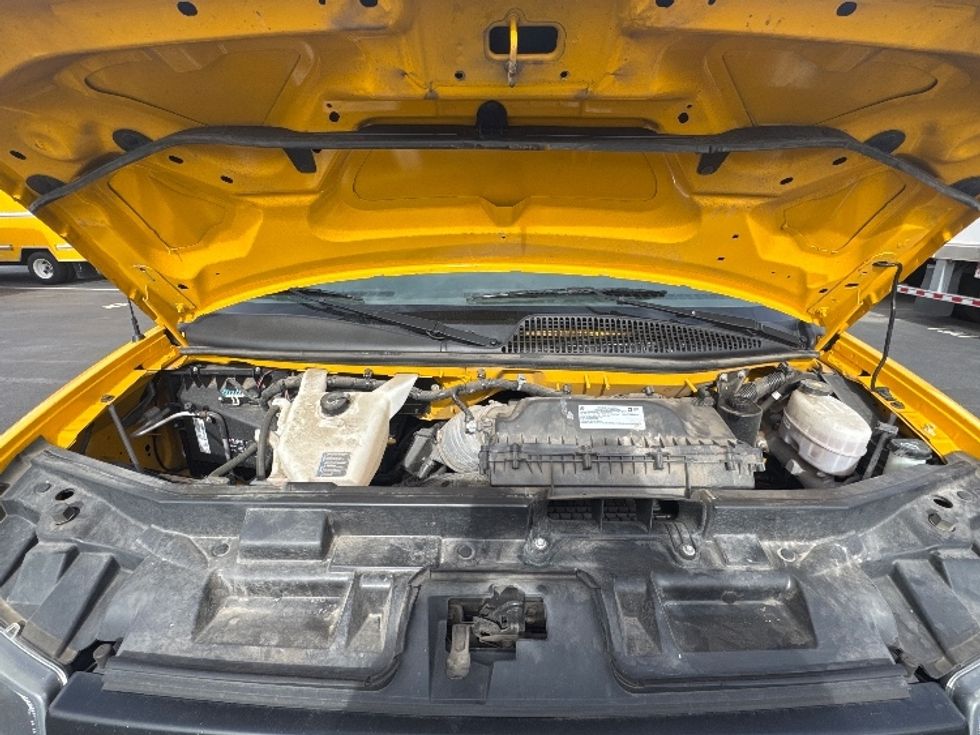 Light Duty Box Truck-Light and Medium Duty Trucks-GMC-2021-Savana G33903-Greeley-CO-111,971\n\t\tmiles-$ 26,500 - Image 22