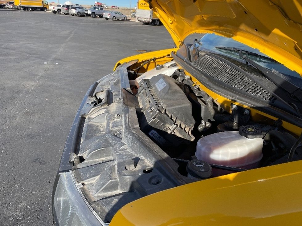 Light Duty Box Truck-Light and Medium Duty Trucks-GMC-2021-Savana G33903-Greeley-CO-113,500\n\t\tmiles-$ 26,250 - Image 24