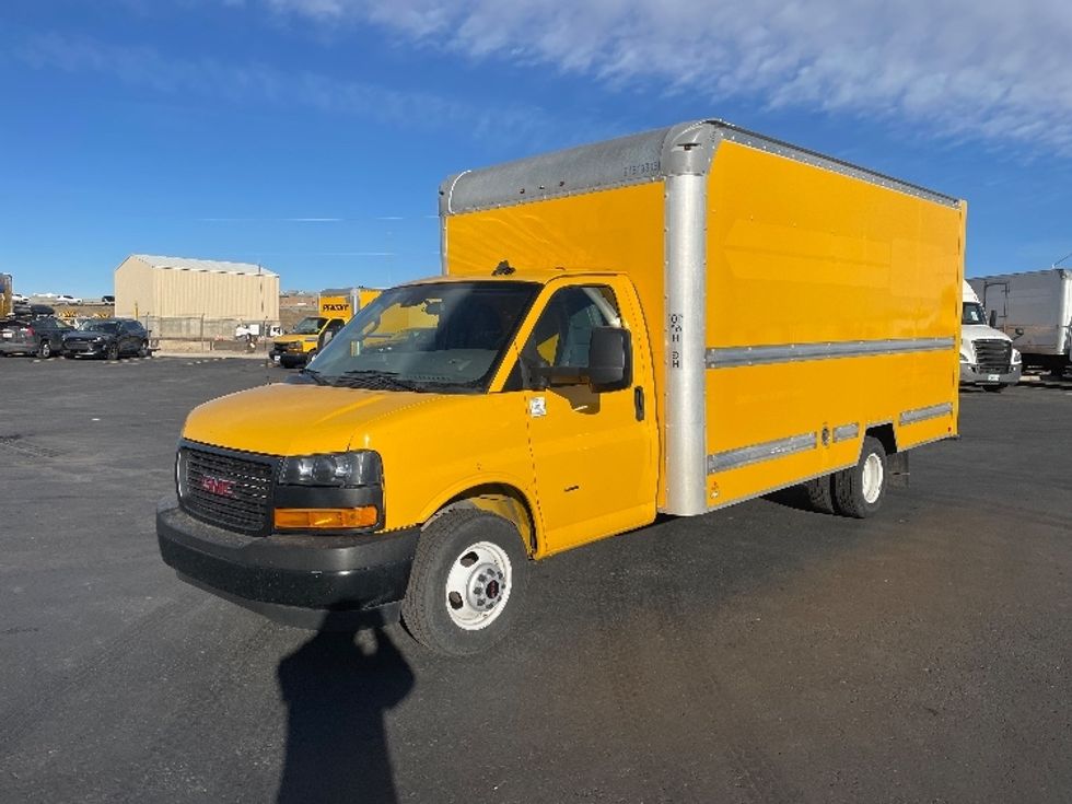 Light Duty Box Truck-Light and Medium Duty Trucks-GMC-2021-Savana G33903-Greeley-CO-113,500\n\t\tmiles-$ 26,250 - Image 3