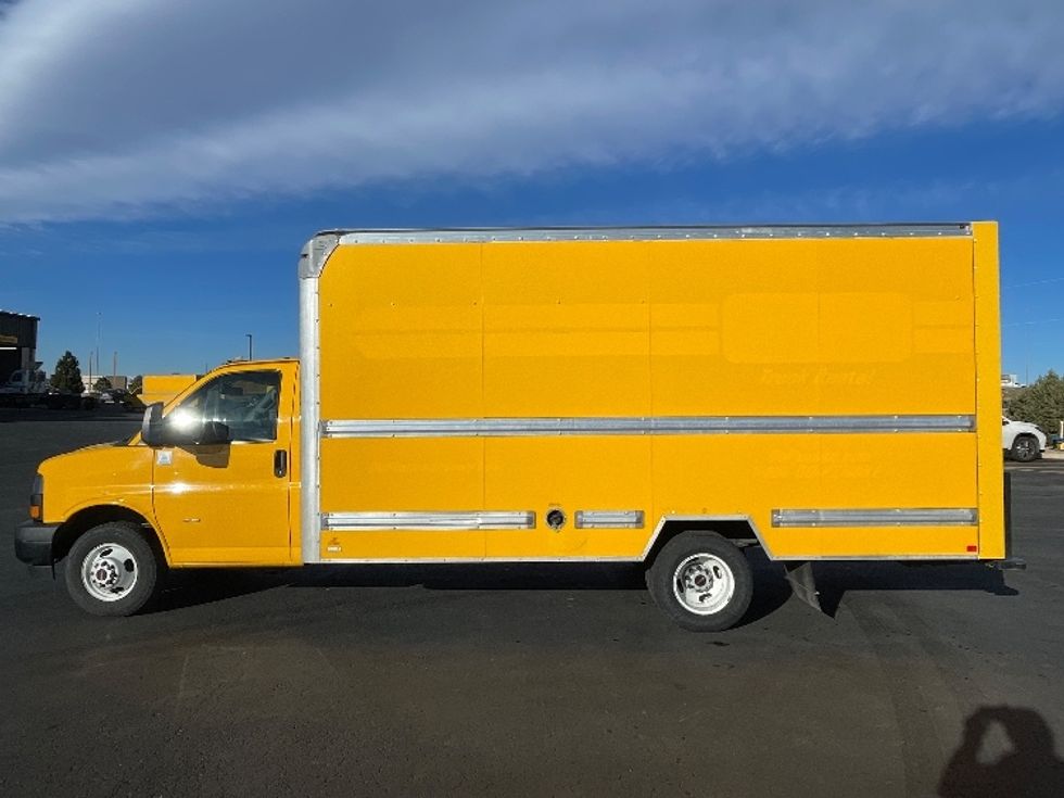 Light Duty Box Truck-Light and Medium Duty Trucks-GMC-2021-Savana G33903-Greeley-CO-113,500\n\t\tmiles-$ 26,250 - Image 4