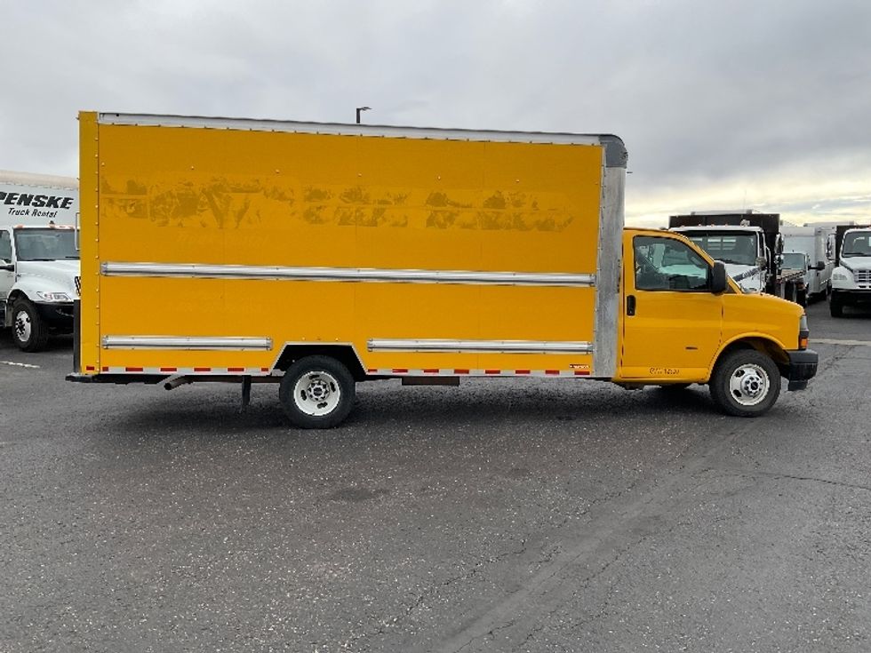 Light Duty Box Truck-Light and Medium Duty Trucks-GMC-2021-Savana G33903-Greeley-CO-117,705\n\t\tmiles-$ 25,750 - Image 14