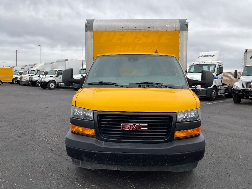 Light Duty Box Truck-Light and Medium Duty Trucks-GMC-2021-Savana G33903-Greeley-CO-117,705\n\t\tmiles-$ 25,750 - Image 2