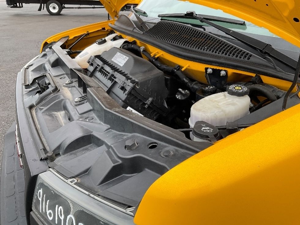 Light Duty Box Truck-Light and Medium Duty Trucks-GMC-2021-Savana G33903-Greeley-CO-117,705\n\t\tmiles-$ 25,750 - Image 23