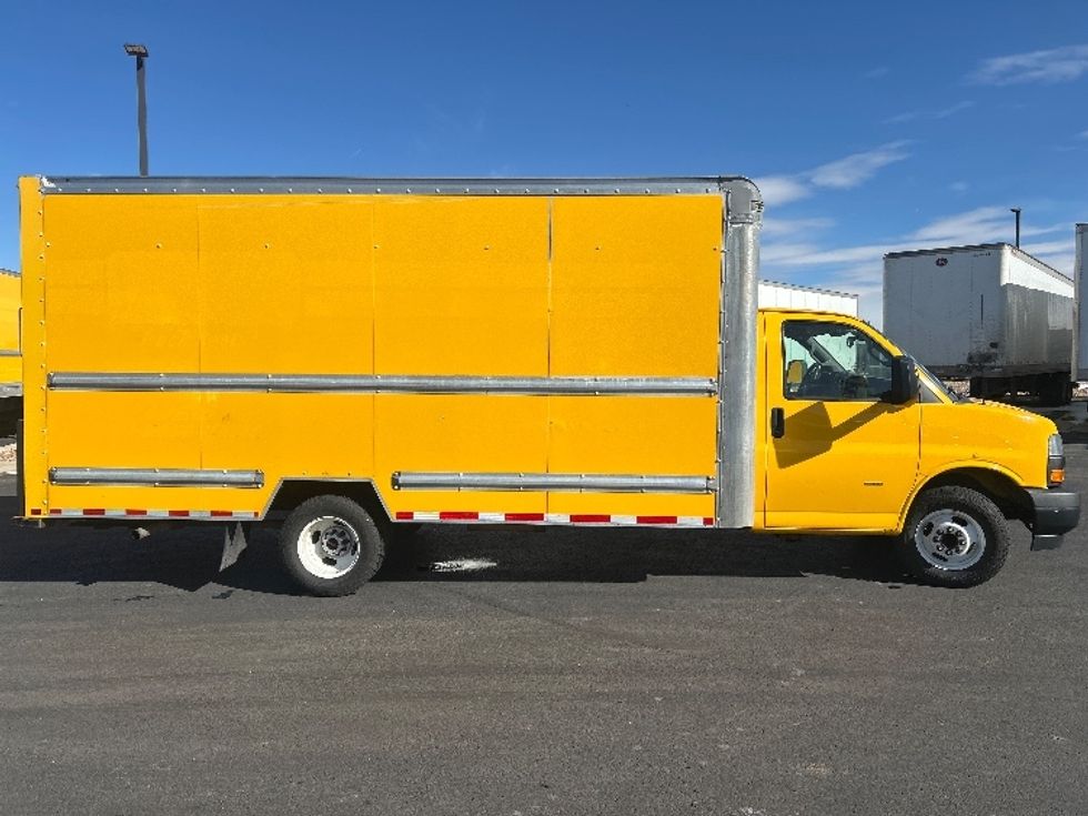 Light Duty Box Truck-Light and Medium Duty Trucks-GMC-2021-Savana G33903-Greeley-CO-118,354\n\t\tmiles-$ 25,750 - Image 15