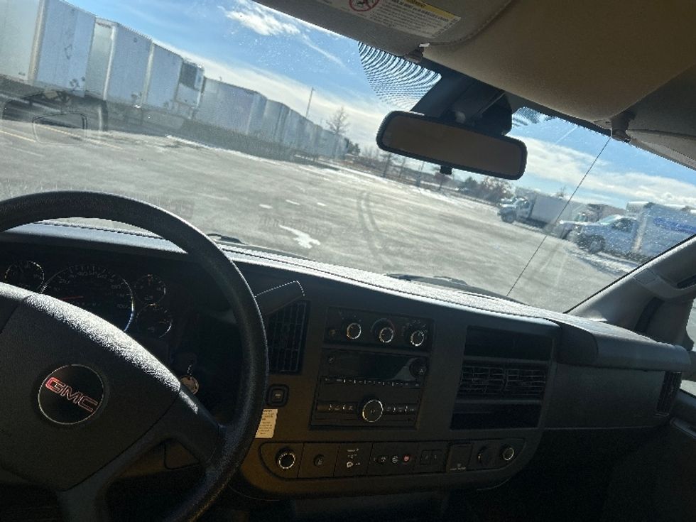 Light Duty Box Truck-Light and Medium Duty Trucks-GMC-2021-Savana G33903-Greeley-CO-118,354\n\t\tmiles-$ 25,750 - Image 18