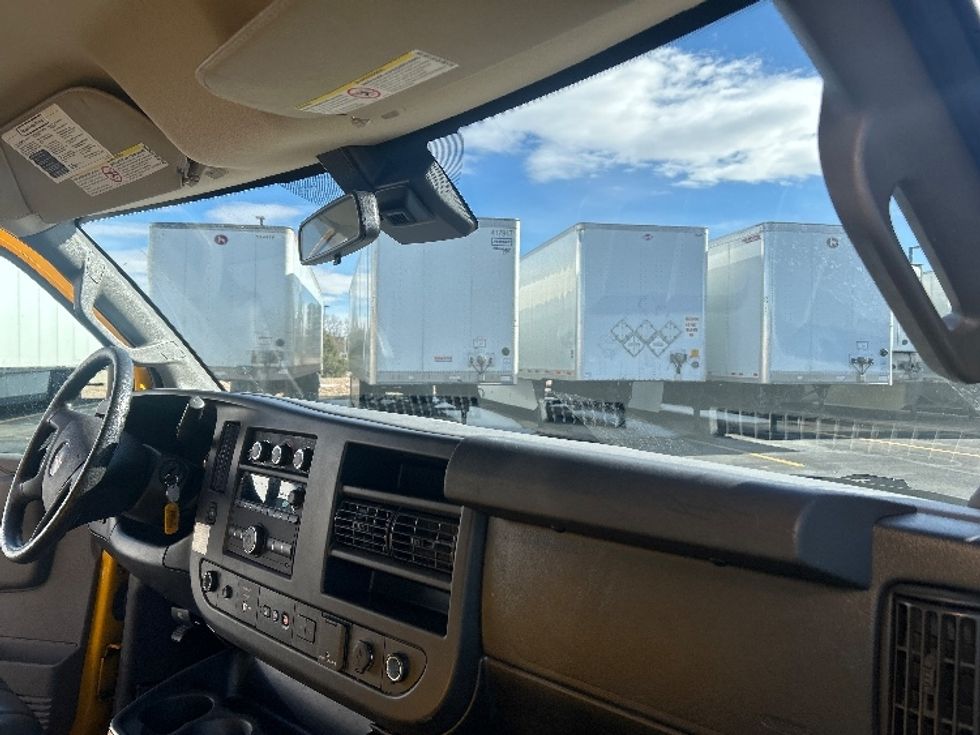 Light Duty Box Truck-Light and Medium Duty Trucks-GMC-2021-Savana G33903-Greeley-CO-118,354\n\t\tmiles-$ 25,750 - Image 21