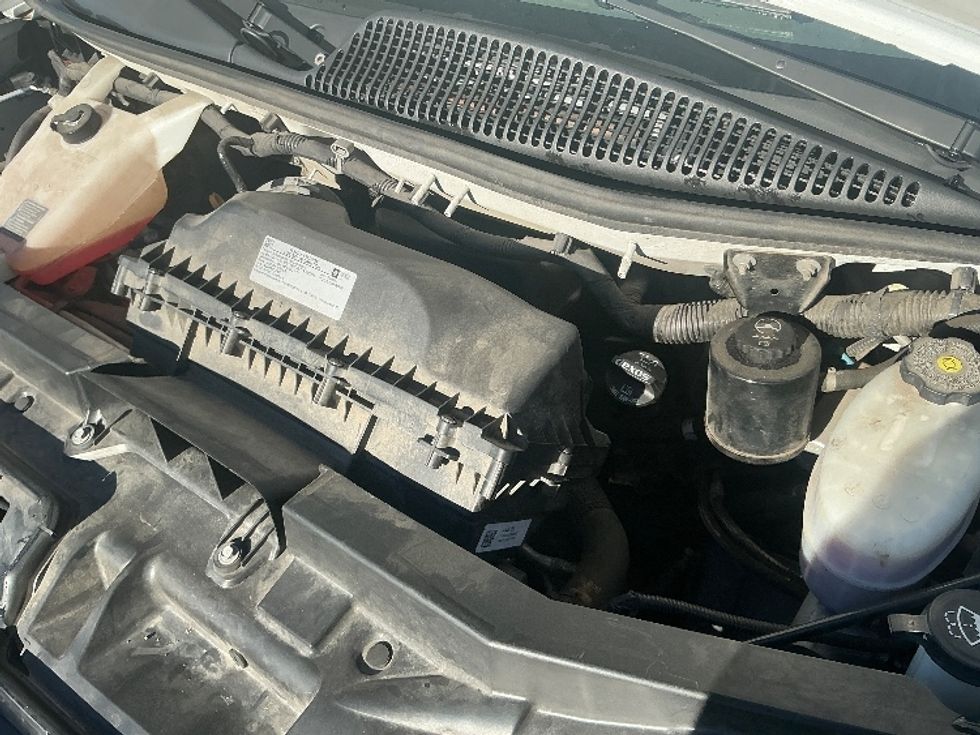 Light Duty Box Truck-Light and Medium Duty Trucks-GMC-2021-Savana G33903-Greeley-CO-120,977\n\t\tmiles-$ 28,500 - Image 23