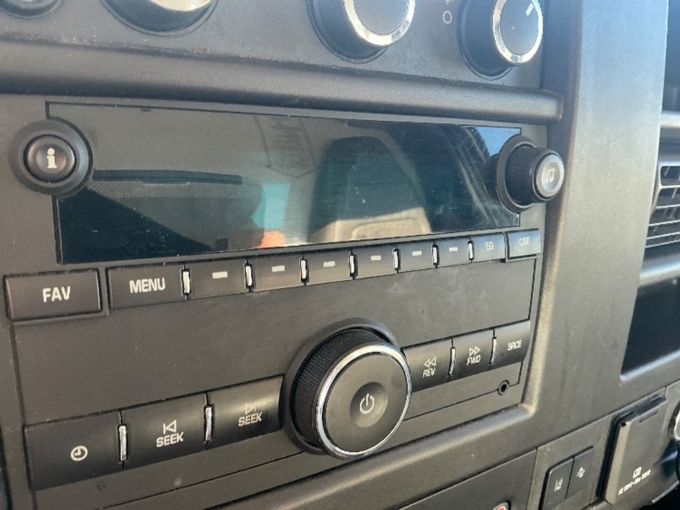 Light Duty Box Truck-Light and Medium Duty Trucks-GMC-2021-Savana G33903-Greeley-CO-120,977\n\t\tmiles-$ 28,500 - Image 25