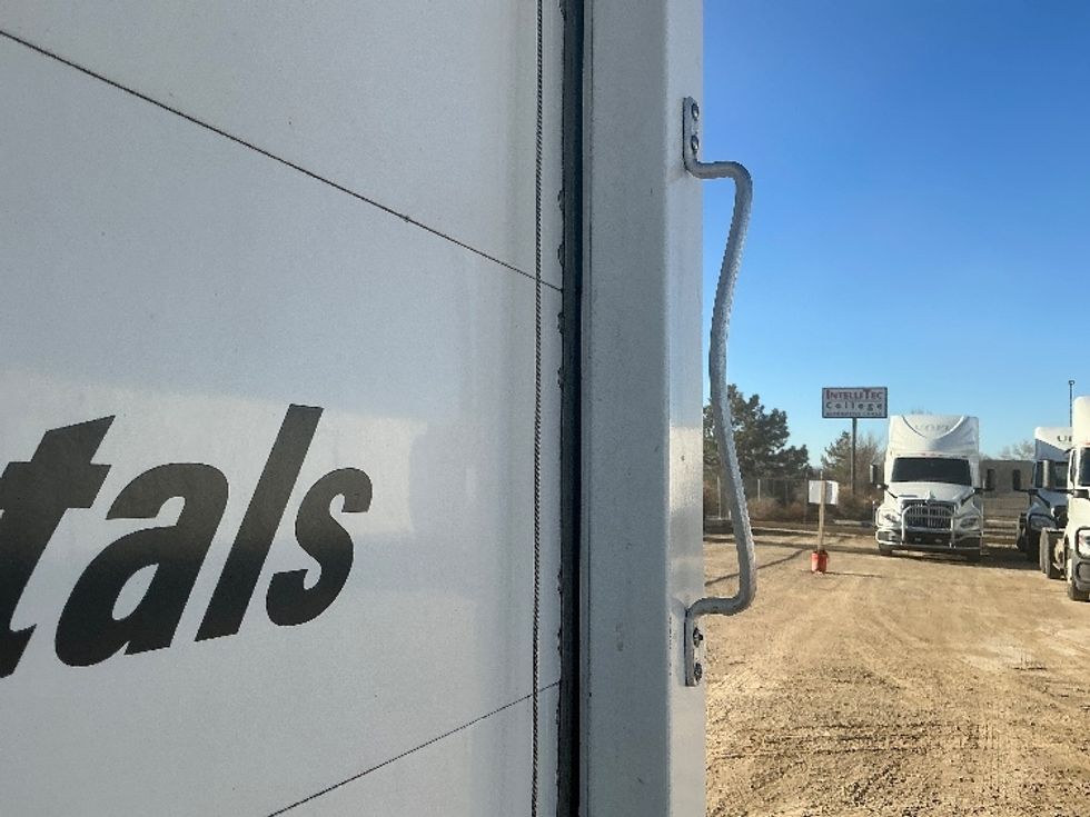 Light Duty Box Truck-Light and Medium Duty Trucks-GMC-2021-Savana G33903-Greeley-CO-120,977\n\t\tmiles-$ 28,500 - Image 28