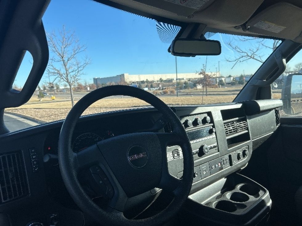 Light Duty Box Truck-Light and Medium Duty Trucks-GMC-2021-Savana G33903-Greeley-CO-59,763\n\t\tmiles-$ 35,750 - Image 17