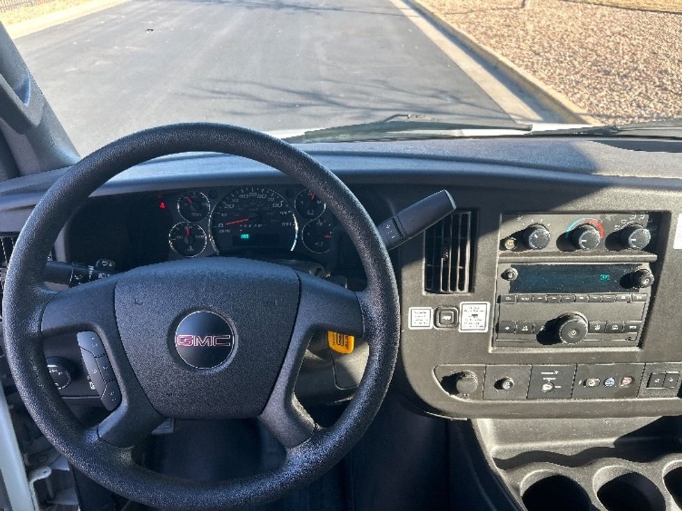 Light Duty Box Truck-Light and Medium Duty Trucks-GMC-2021-Savana G33903-Greeley-CO-59,763\n\t\tmiles-$ 35,750 - Image 18