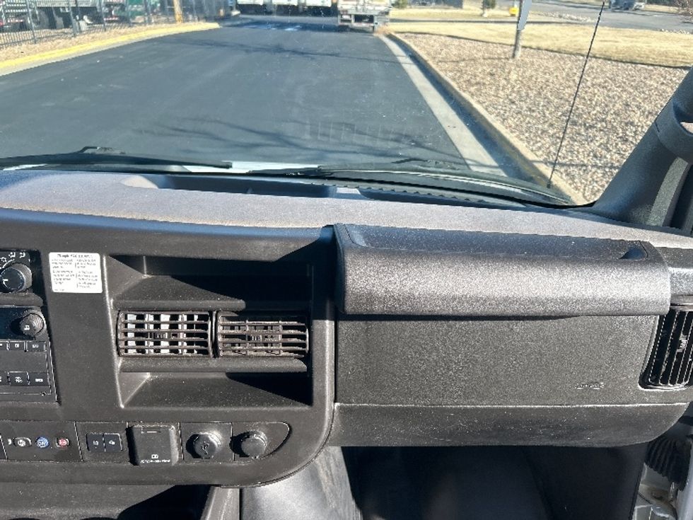 Light Duty Box Truck-Light and Medium Duty Trucks-GMC-2021-Savana G33903-Greeley-CO-59,763\n\t\tmiles-$ 35,750 - Image 21