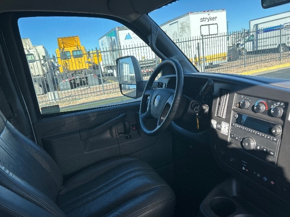 Light Duty Box Truck-Light and Medium Duty Trucks-GMC-2021-Savana G33903-Greeley-CO-59,763\n\t\tmiles-$ 35,750 - Image 22