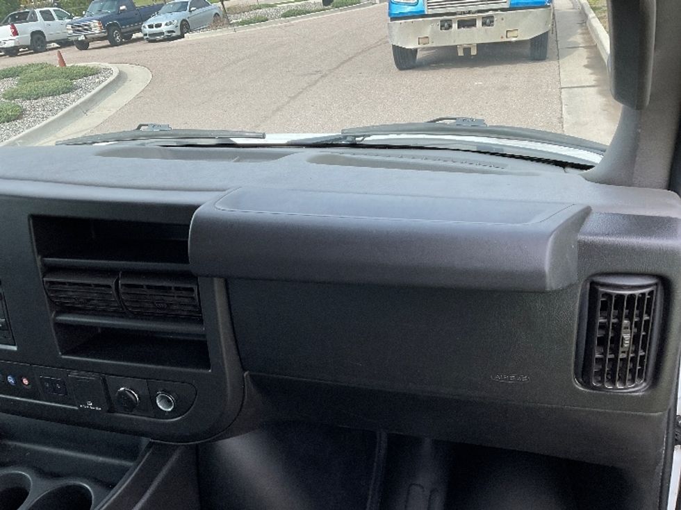 Light Duty Box Truck-Light and Medium Duty Trucks-GMC-2021-Savana G33903-Greeley-CO-64,004\n\t\tmiles-$ 36,750 - Image 21