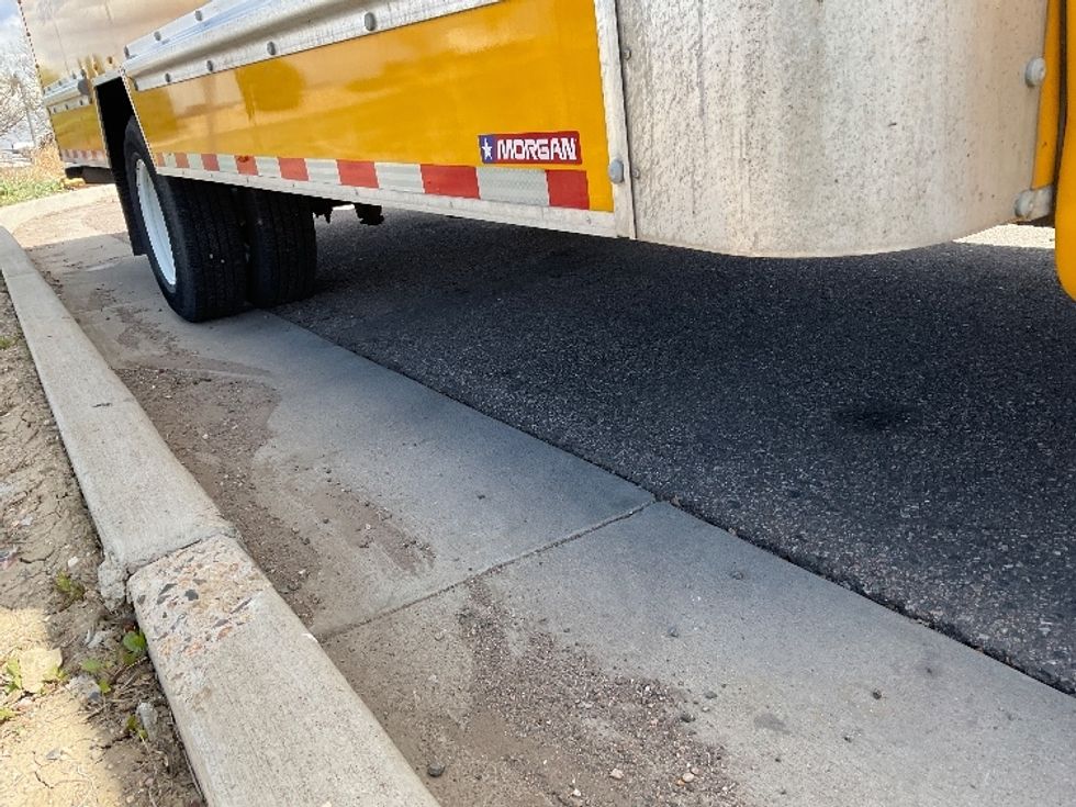 Light Duty Box Truck-Light and Medium Duty Trucks-GMC-2021-Savana G33903-Greeley-CO-75,642\n\t\tmiles-$ 31,500 - Image 14