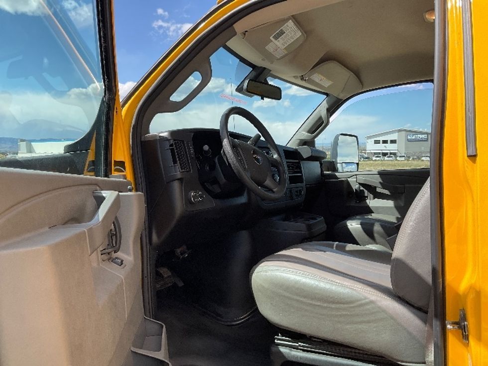 Light Duty Box Truck-Light and Medium Duty Trucks-GMC-2021-Savana G33903-Greeley-CO-75,642\n\t\tmiles-$ 31,500 - Image 16