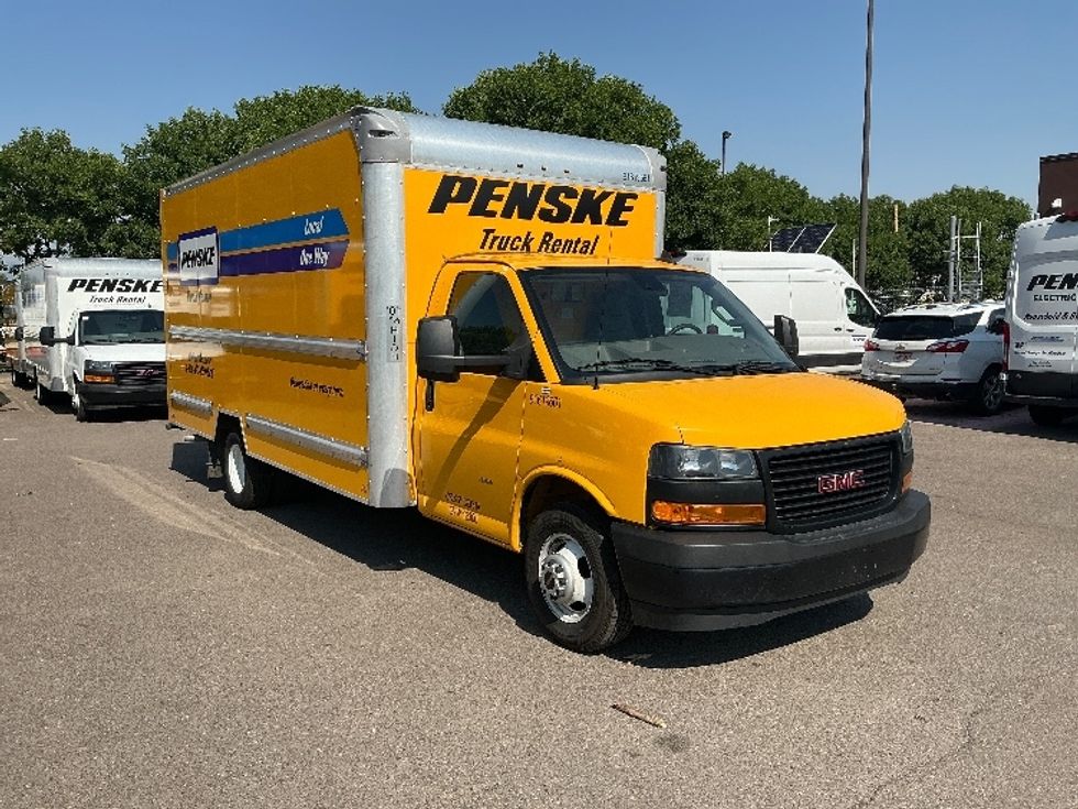 Light Duty Box Truck-Light and Medium Duty Trucks-GMC-2021-Savana G33903-Greeley-CO-82,600\n\t\tmiles-$ 25,000 - Image 1