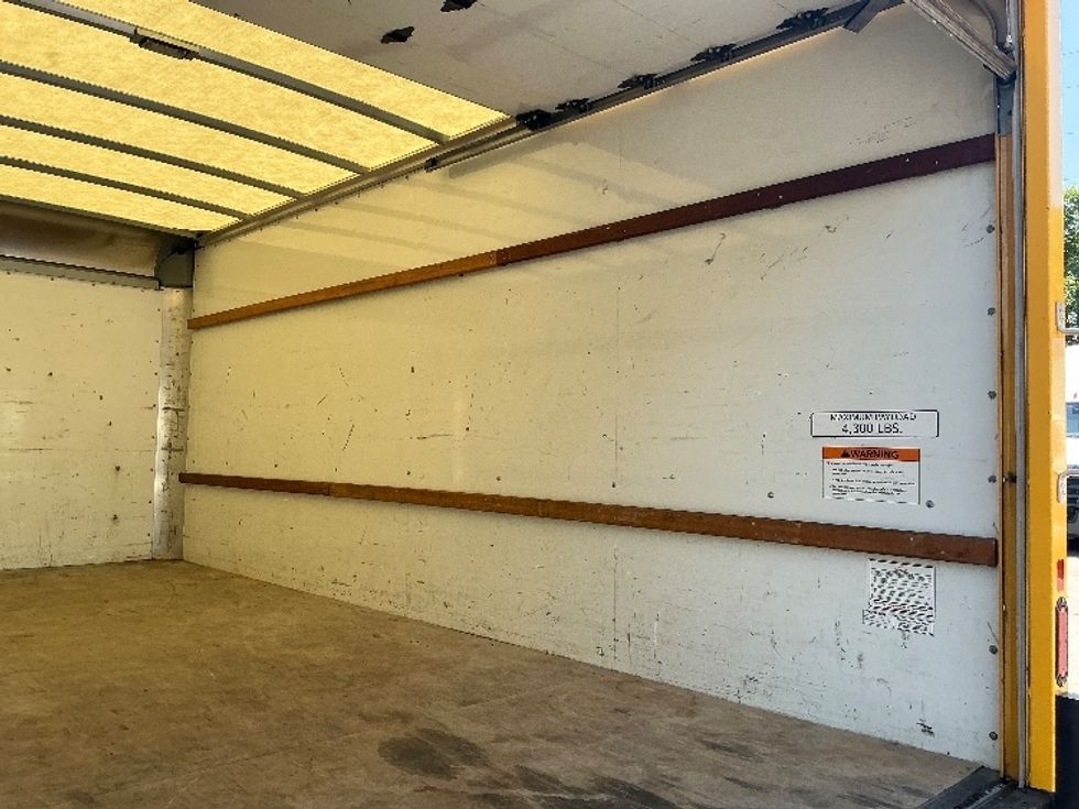 Light Duty Box Truck-Light and Medium Duty Trucks-GMC-2021-Savana G33903-Greeley-CO-82,600\n\t\tmiles-$ 25,000 - Image 11