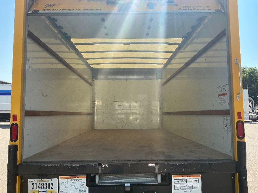 Light Duty Box Truck-Light and Medium Duty Trucks-GMC-2021-Savana G33903-Greeley-CO-82,600\n\t\tmiles-$ 25,000 - Image 8