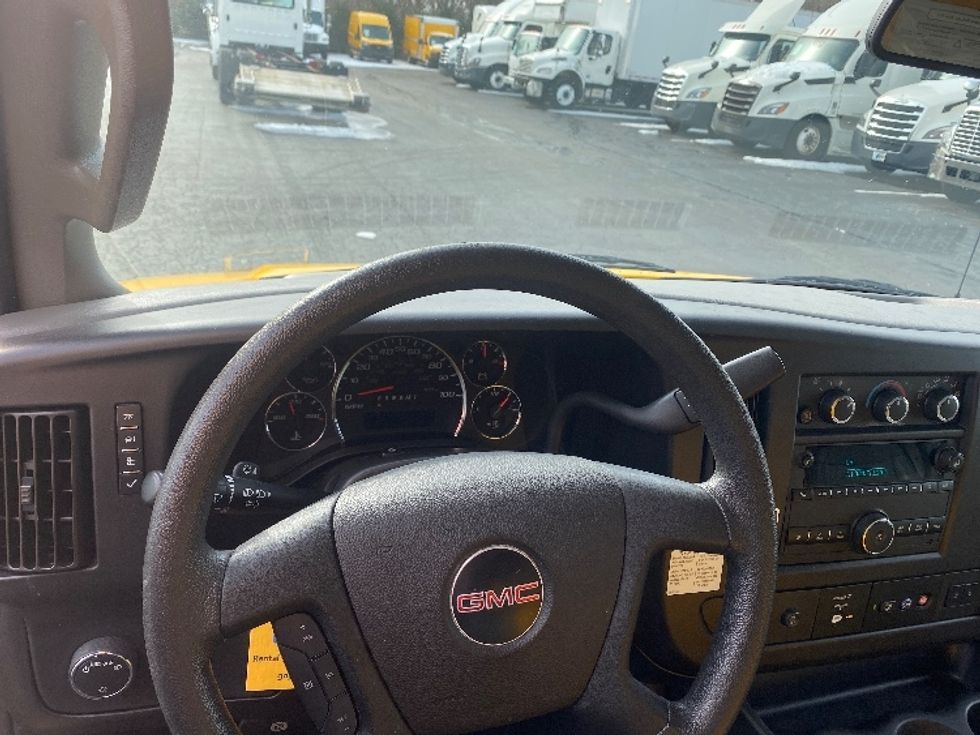 Light Duty Box Truck-Light and Medium Duty Trucks-GMC-2021-Savana G33903-Greensboro-NC-101,564\n\t\tmiles-$ 26,750 - Image 17