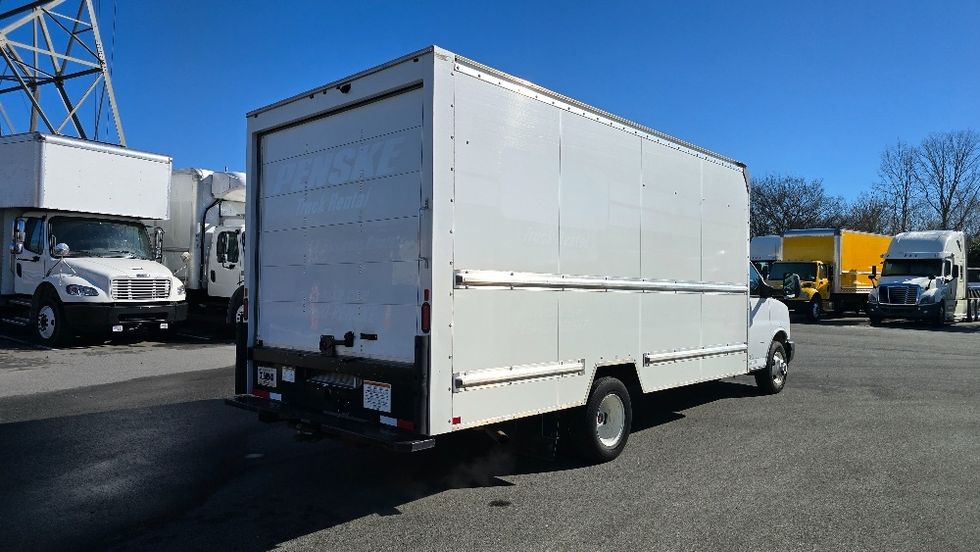 Light Duty Box Truck-Light and Medium Duty Trucks-GMC-2021-Savana G33903-Greensboro-NC-103,999\n\t\tmiles-$ 29,500 - Image 13