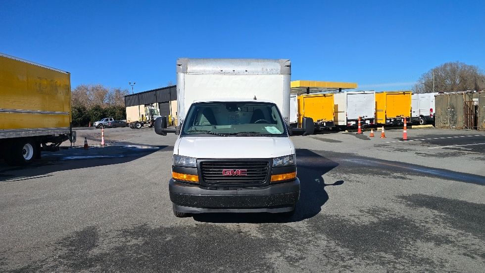 Light Duty Box Truck-Light and Medium Duty Trucks-GMC-2021-Savana G33903-Greensboro-NC-103,999\n\t\tmiles-$ 29,500 - Image 2