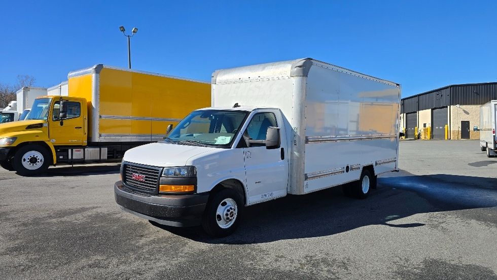 Light Duty Box Truck-Light and Medium Duty Trucks-GMC-2021-Savana G33903-Greensboro-NC-103,999\n\t\tmiles-$ 29,500 - Image 3