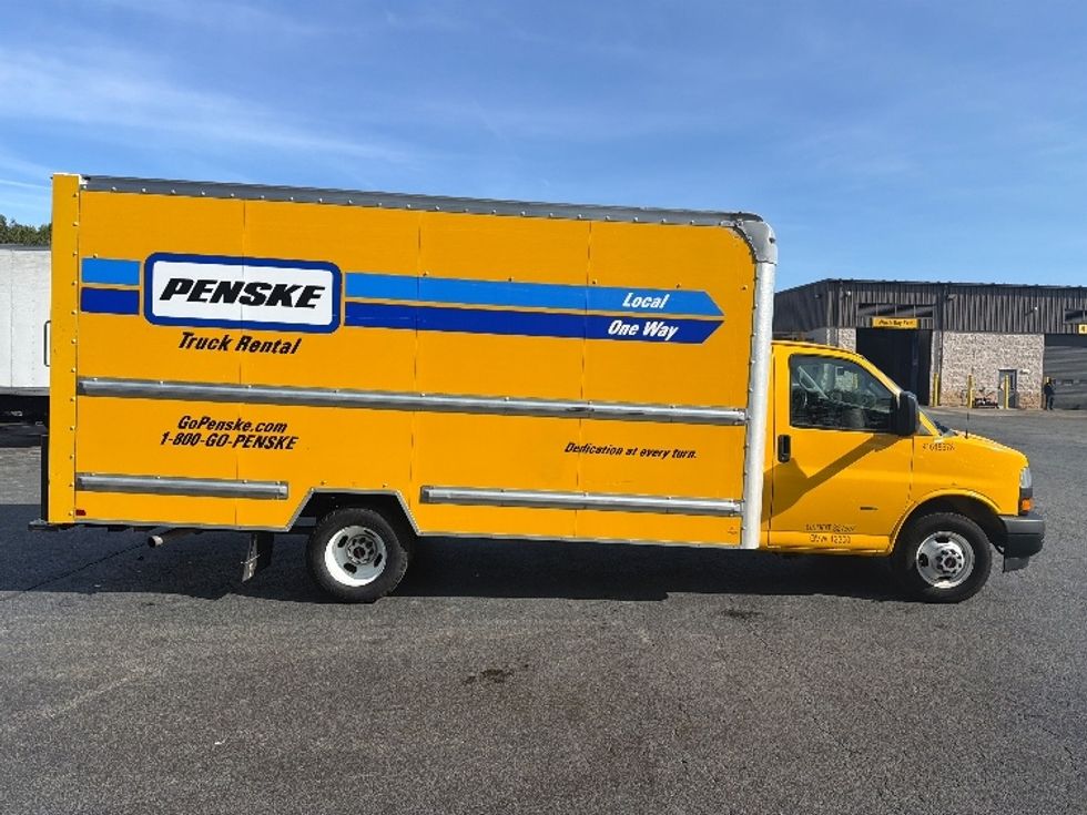 Light Duty Box Truck-Light and Medium Duty Trucks-GMC-2021-Savana G33903-Greensboro-NC-106,433\n\t\tmiles-$ 26,750 - Image 14