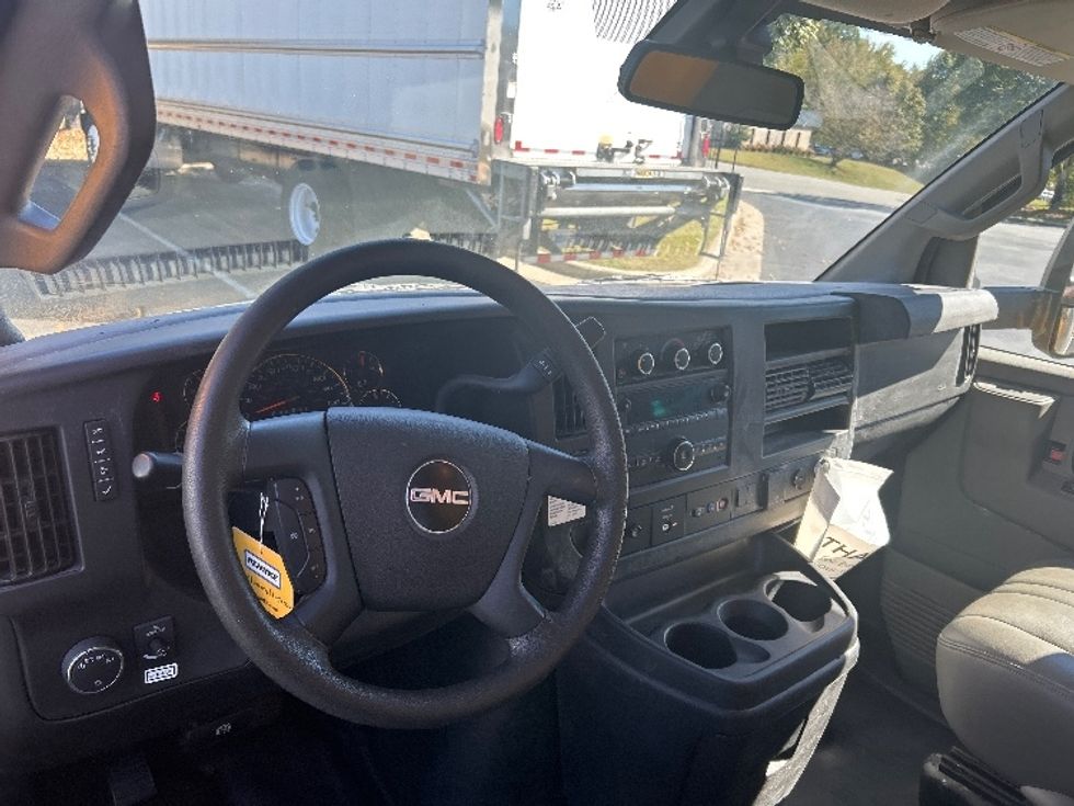 Light Duty Box Truck-Light and Medium Duty Trucks-GMC-2021-Savana G33903-Greensboro-NC-107,380\n\t\tmiles-$ 25,250 - Image 16