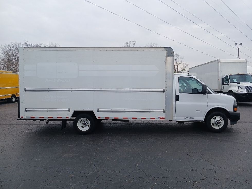 Light Duty Box Truck-Light and Medium Duty Trucks-GMC-2021-Savana G33903-Greensboro-NC-108,783\n\t\tmiles-$ 29,000 - Image 15