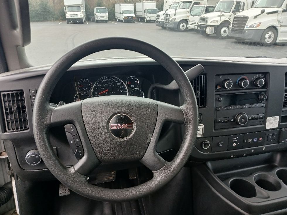 Light Duty Box Truck-Light and Medium Duty Trucks-GMC-2021-Savana G33903-Greensboro-NC-108,783\n\t\tmiles-$ 29,000 - Image 16